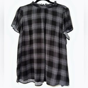Torrid Size 0 Mock Neck Black & Gray Plaid Short Sleeve Top